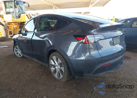 2023 Tesla Model Y Awd/Long Range Dual Motor All-Wheel Drive from USA, damaged, VIN 7SAYGDEE3PF812496